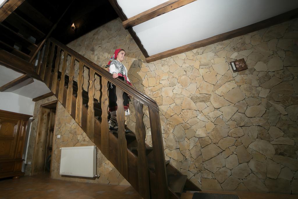 Casa Verde Voroneț Exterior foto